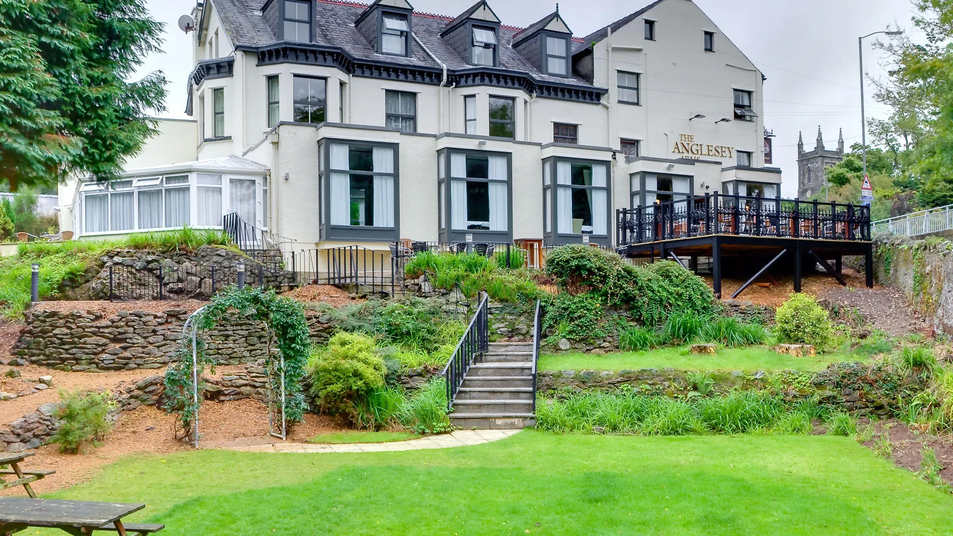 Where to Stay Near GreenWood Forest Park: 4 Best 4-Star Hotels