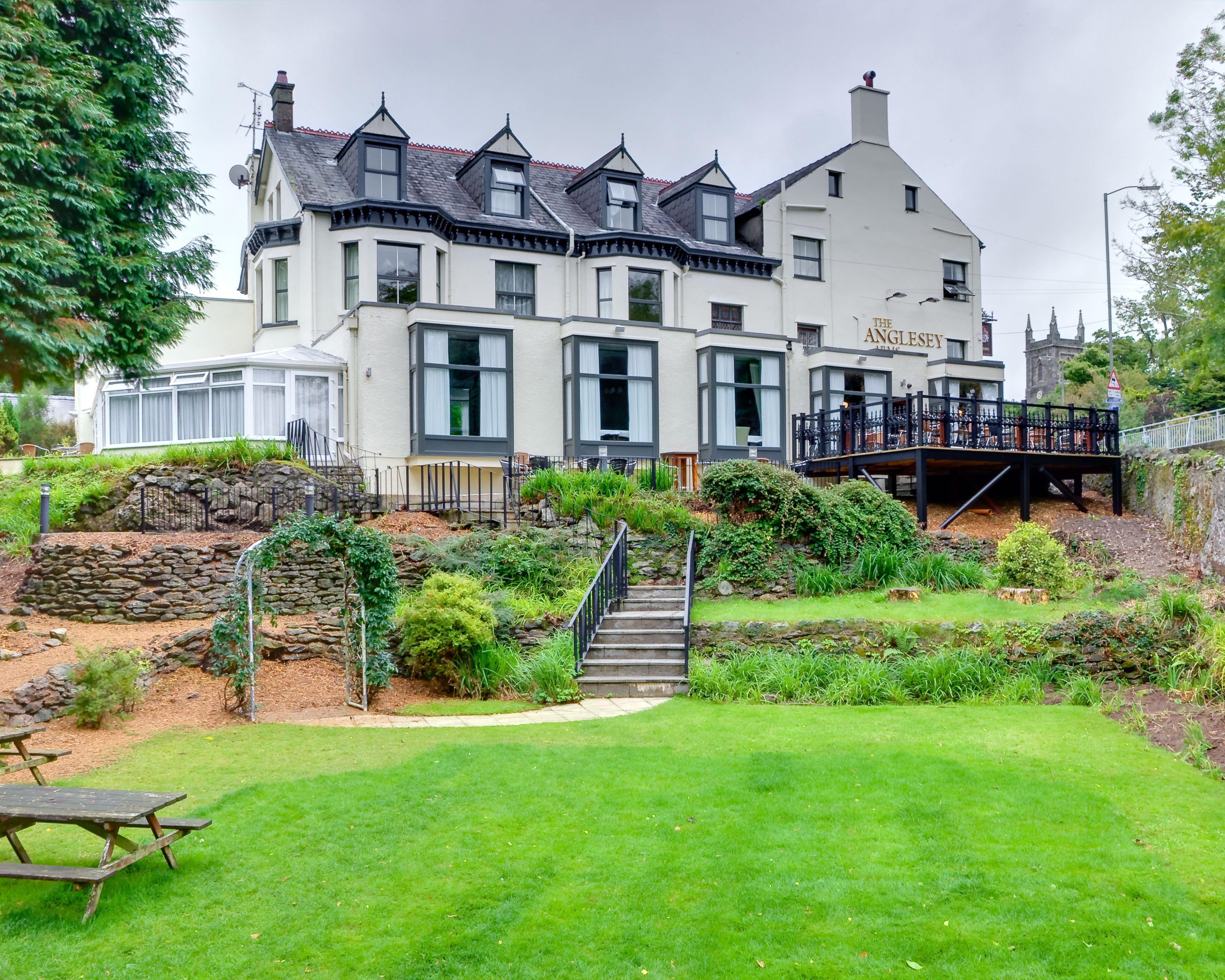7 Central Hotels Near GreenWood Forest Park Worth Booking
